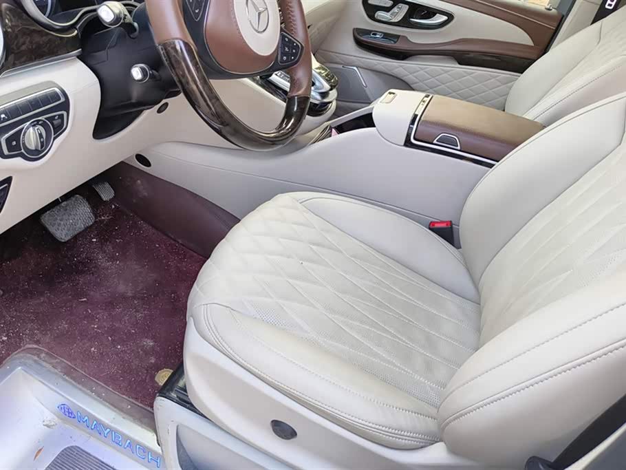 Mercedes-Benz V-class