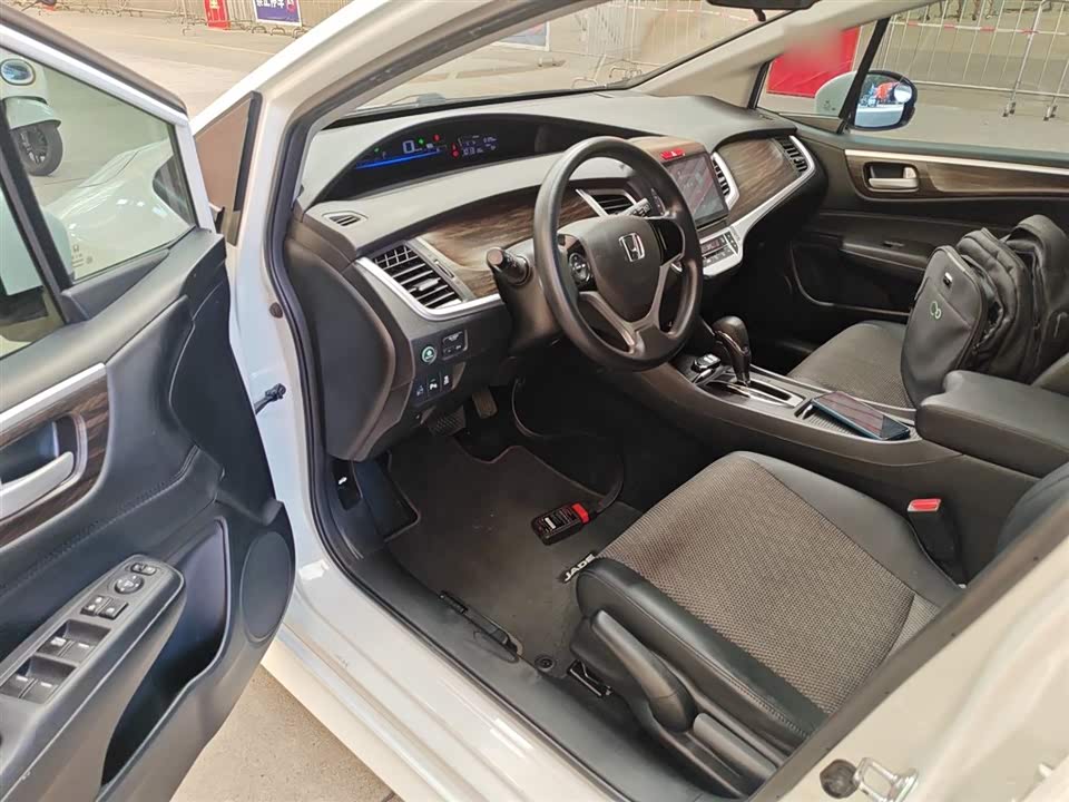 Honda Jade