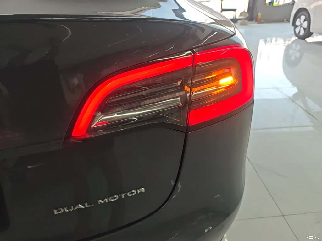 Tesla Model 3, 2019 8