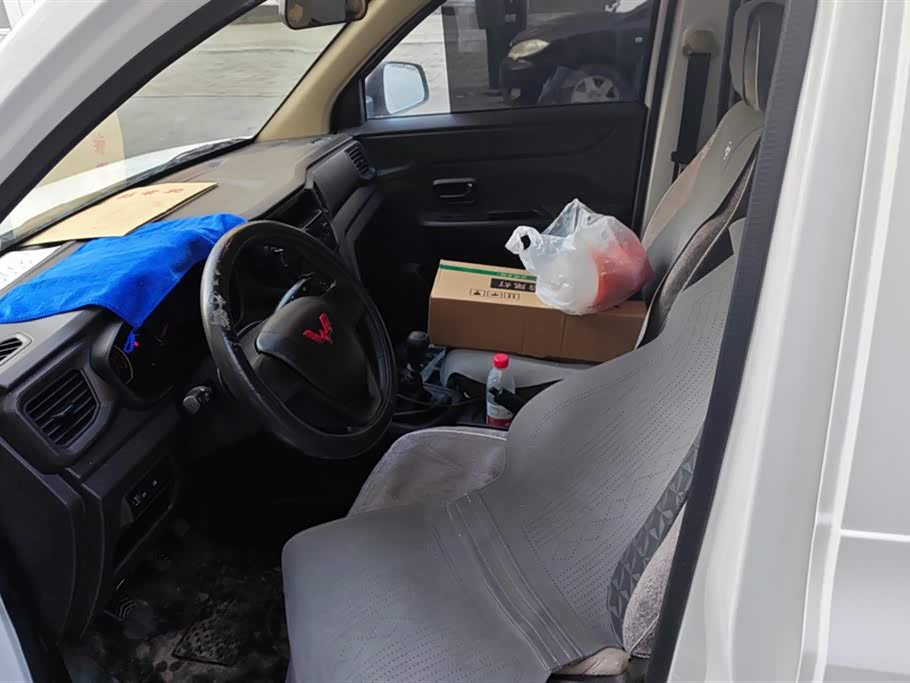 Wuling Wuling Hongguang V