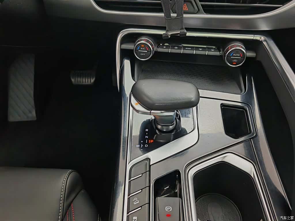 Geely Xingyue, 2021 13