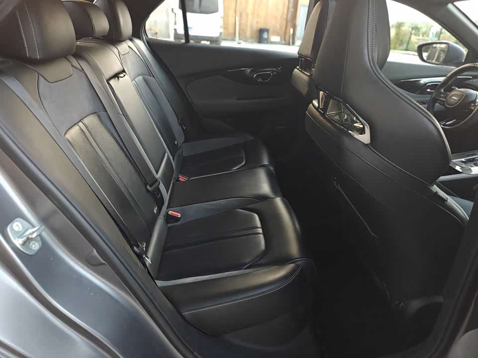 Trumpchi Shadow Leopard