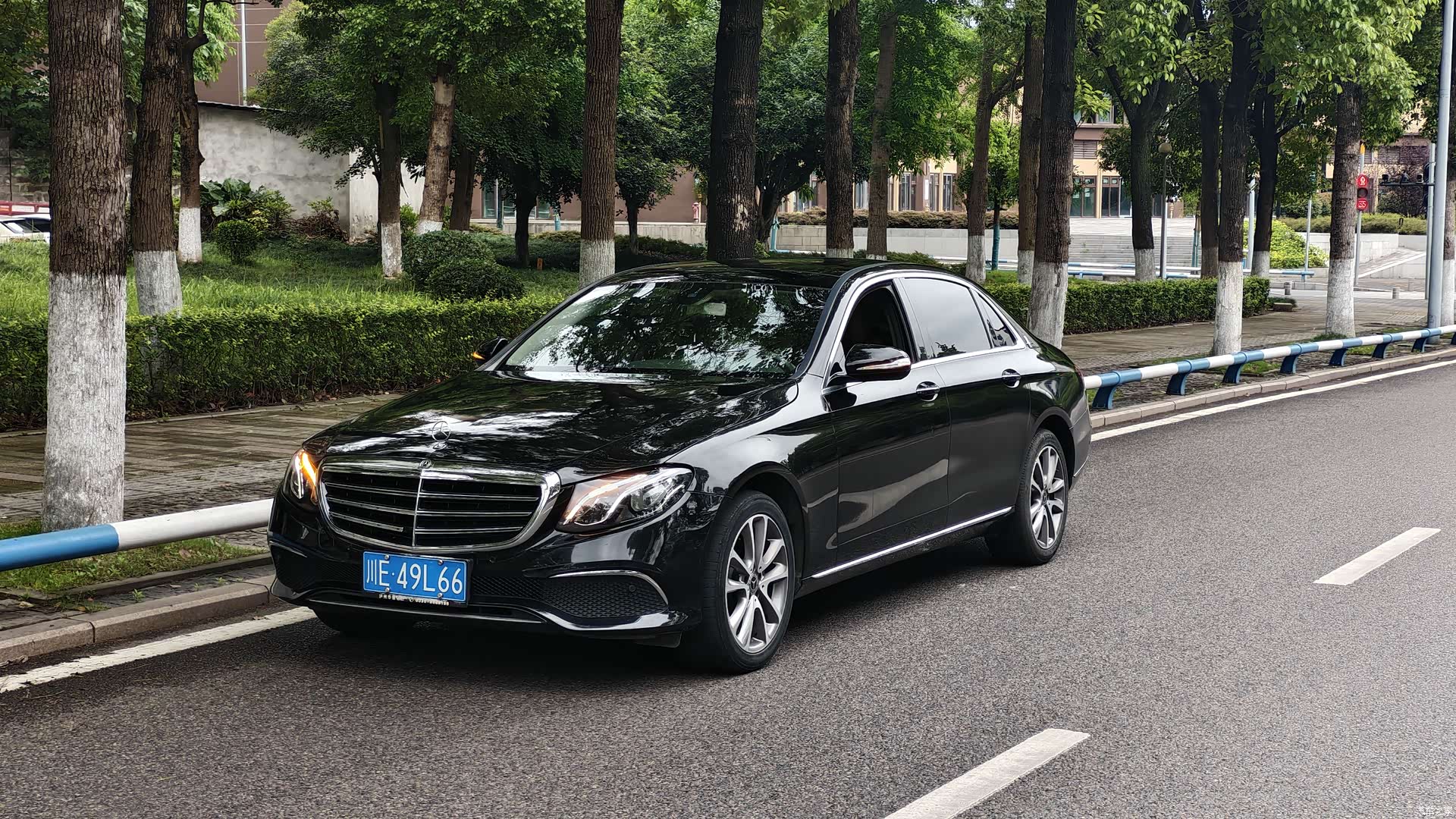 Mercedes-Benz E-Class, 2020 1