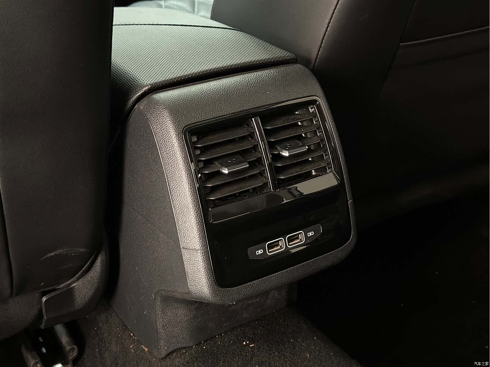 Volkswagen Sagitar, 2023 9