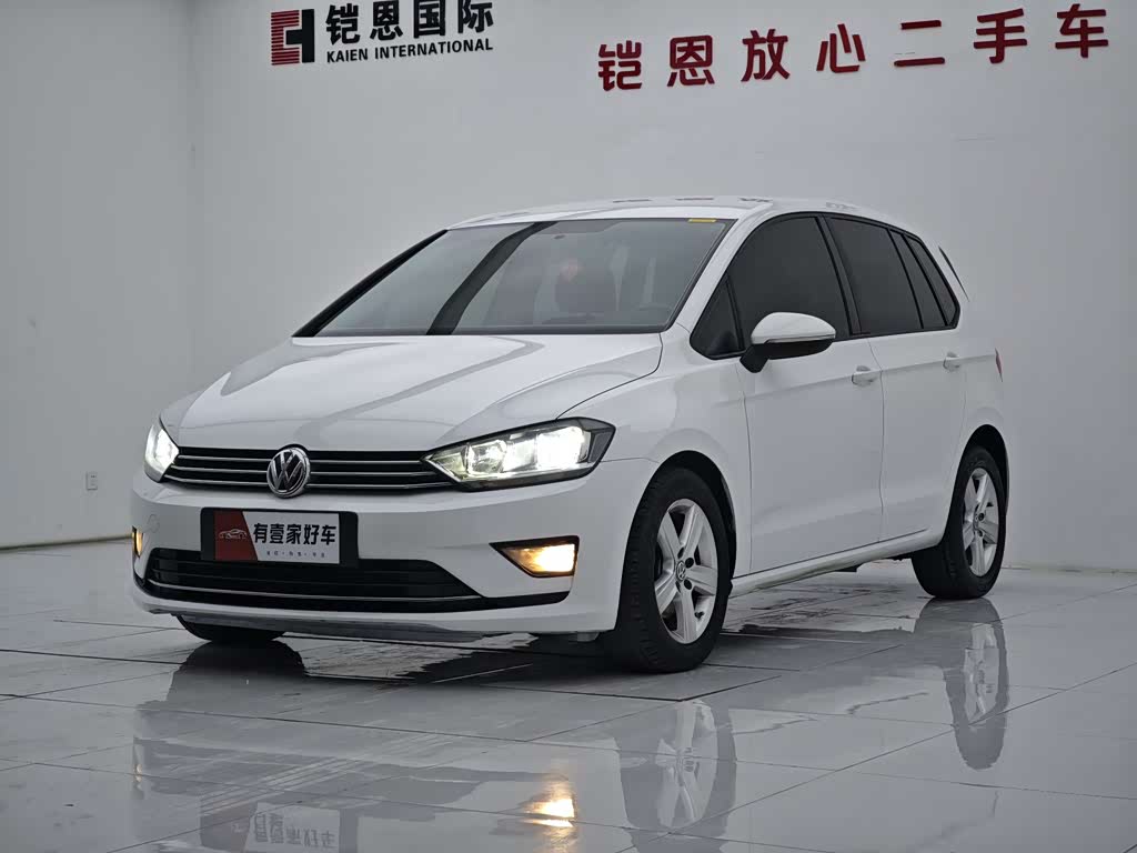 Volkswagen Golf·