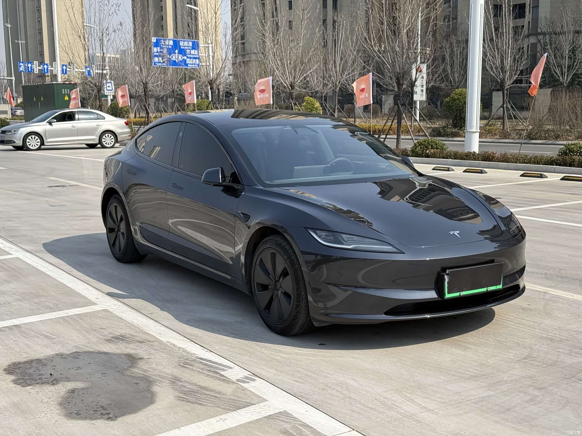 Tesla Model 3, 2025 3