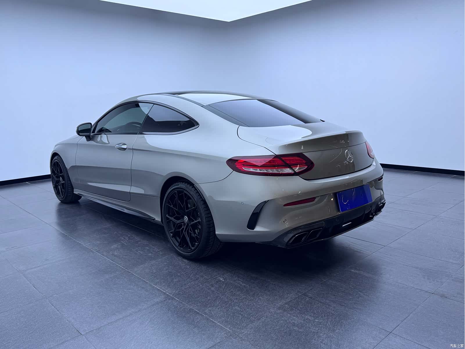Mercedes-Benz C-Class, 2020 3