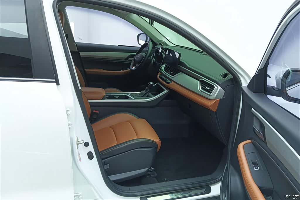 Geely X6, 2020 8