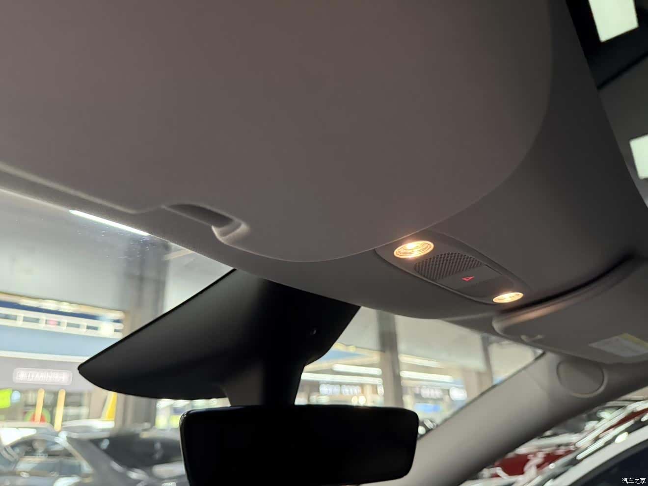 Tesla Model Y, 2024 10