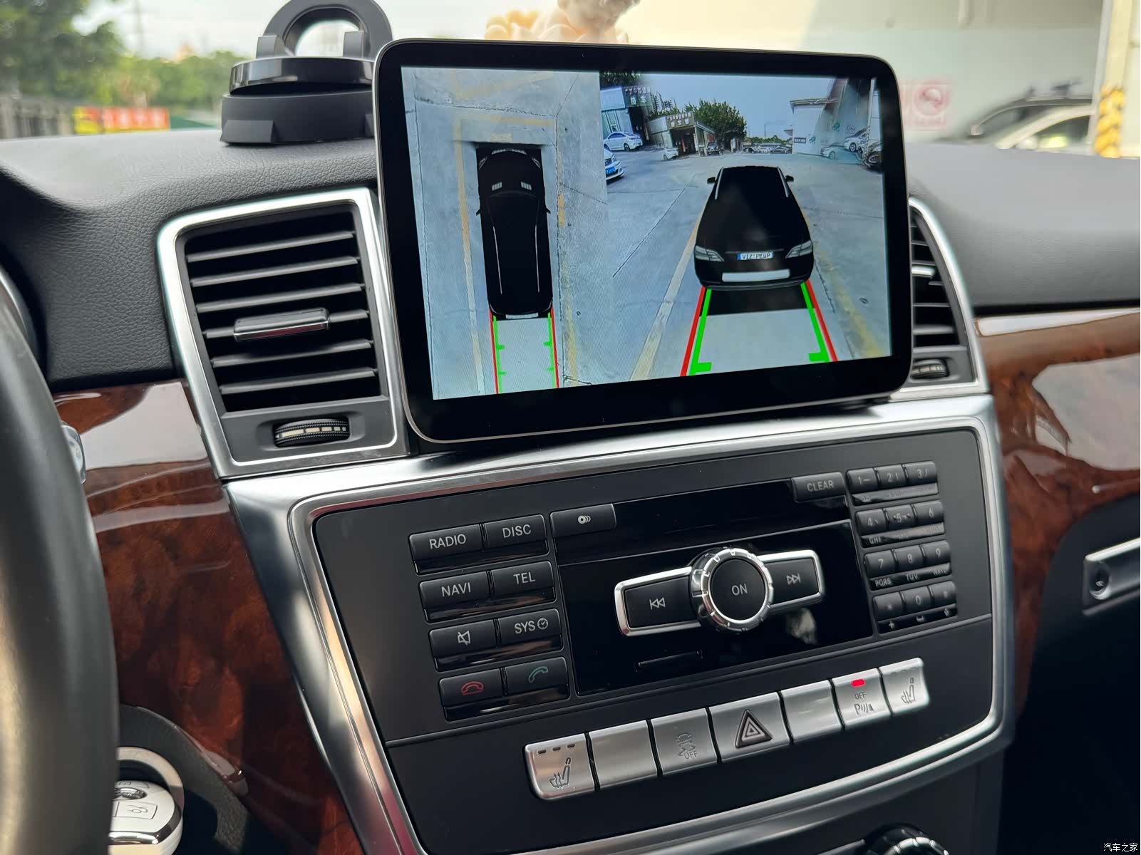 Mercedes-Benz M-Class, 2013 23