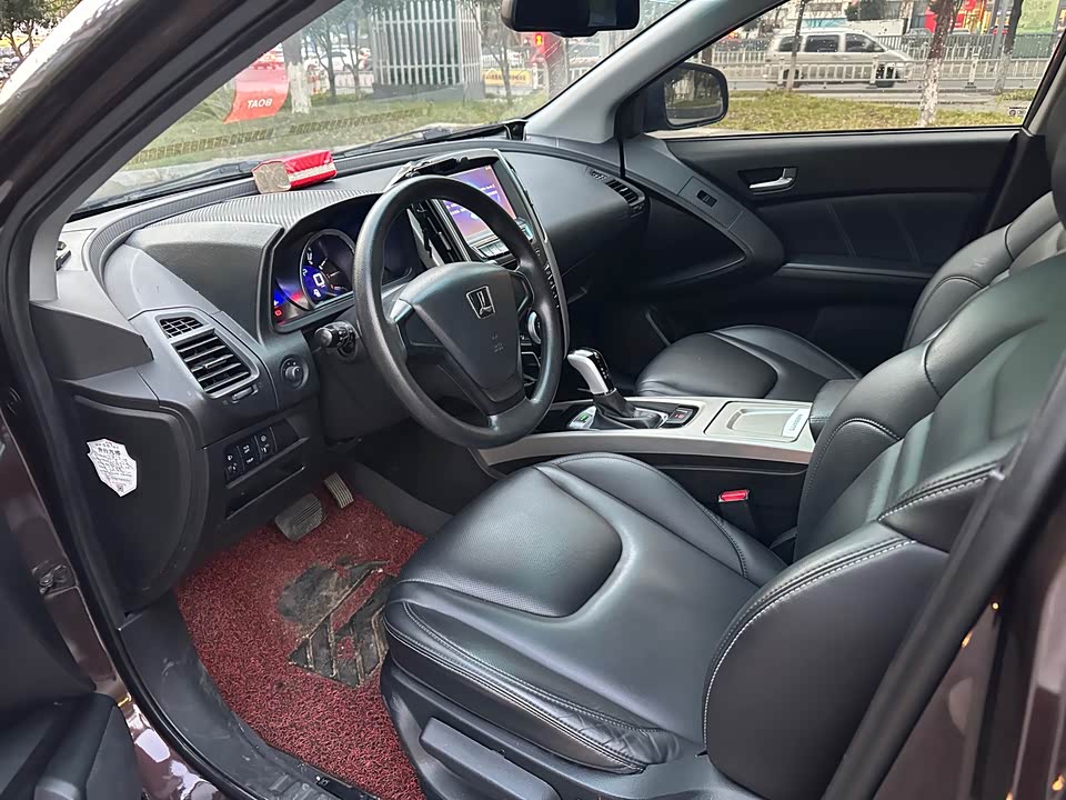 Luxgen Excellent 6 SUV