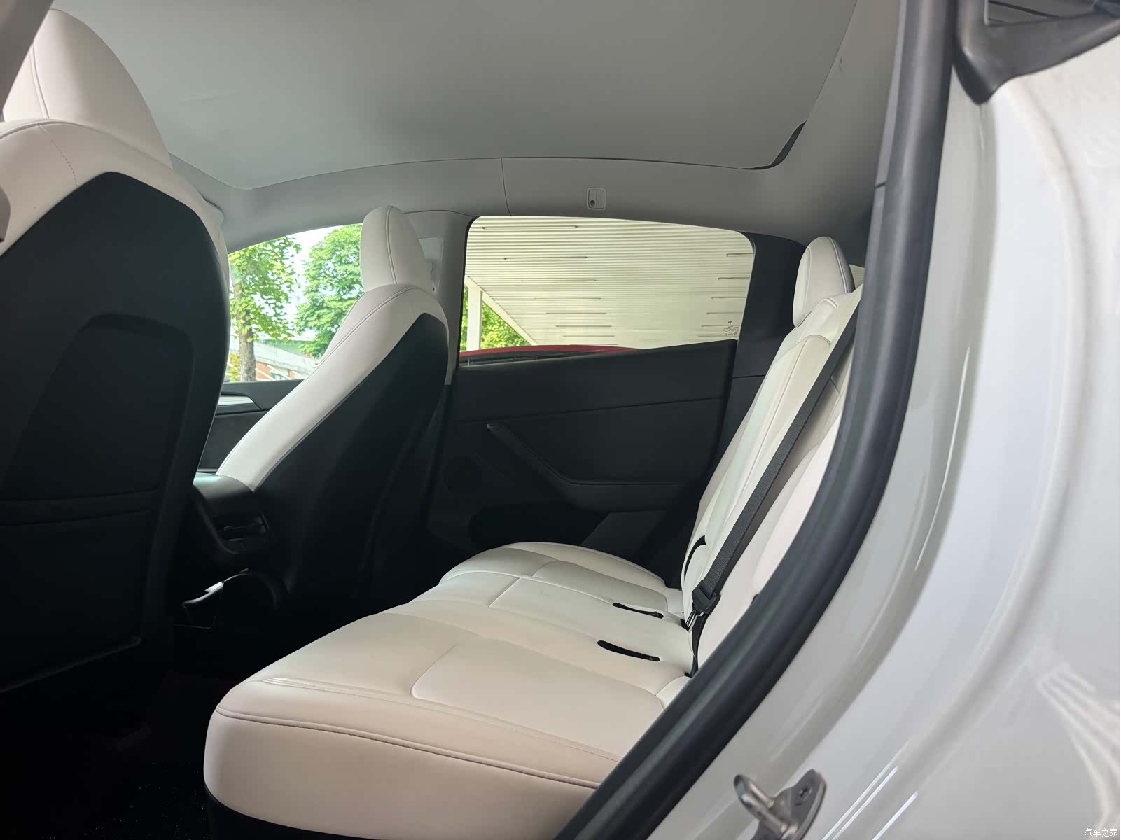 Tesla Model Y, 2023 8