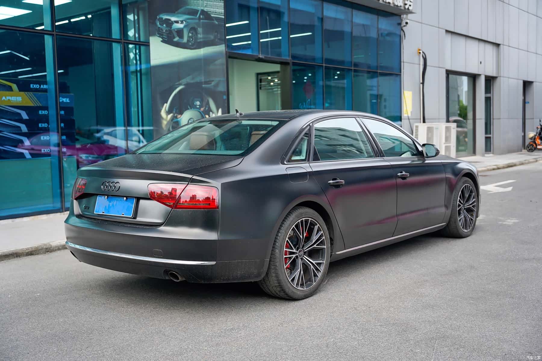 Audi A8L, 2012 все фото