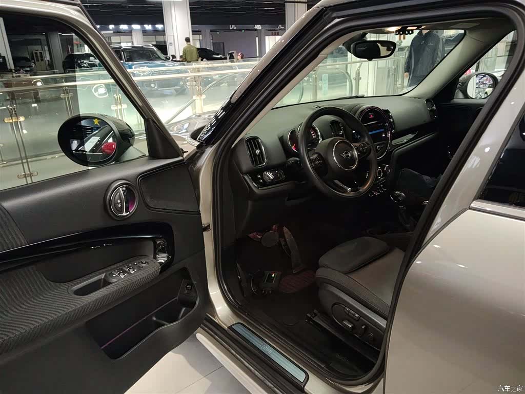 Mini Countryman, 2019 9