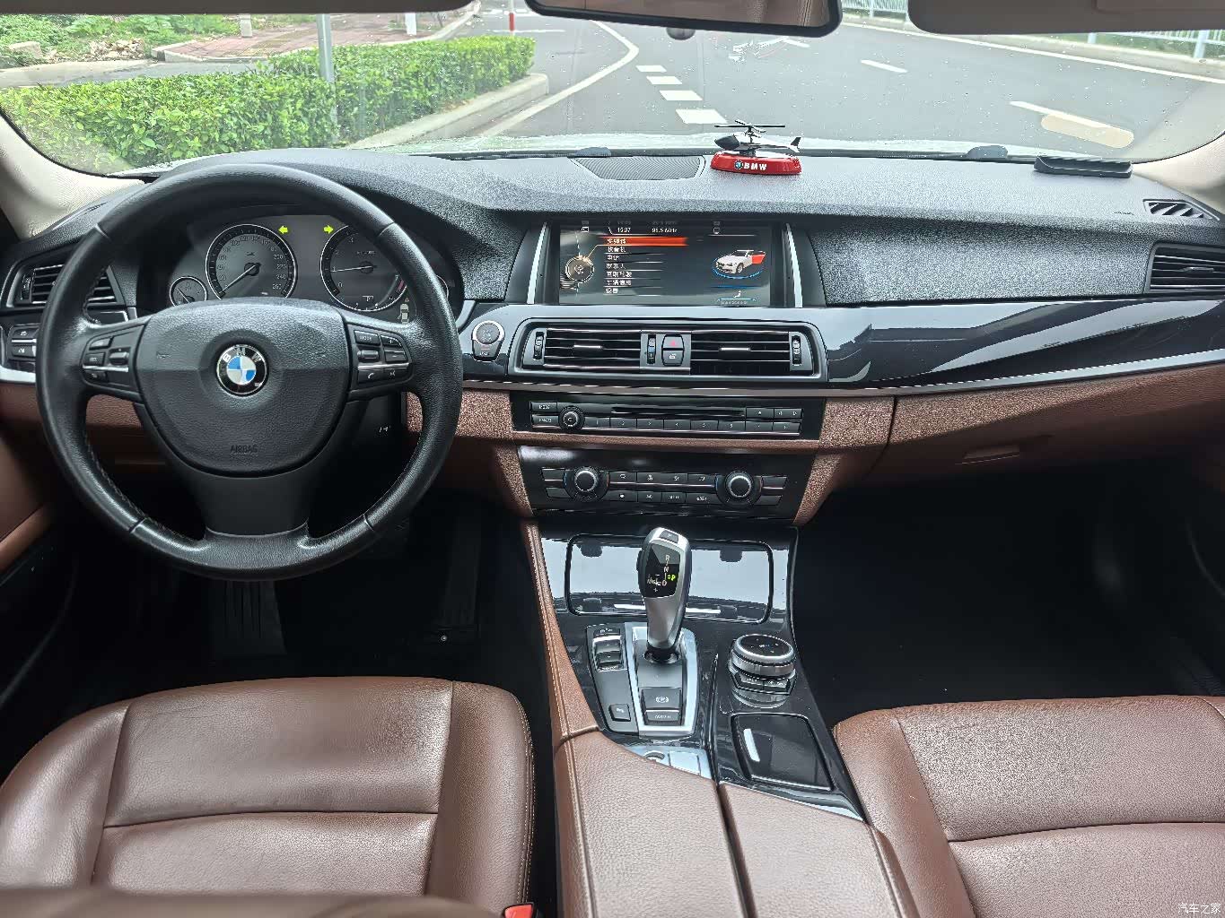 BMW 5 Series, 2015 12