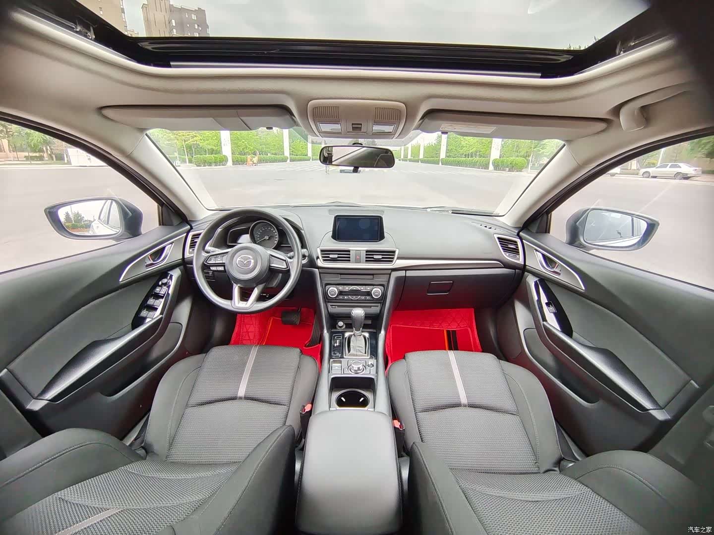 Mazda Mazda3, 2018 10