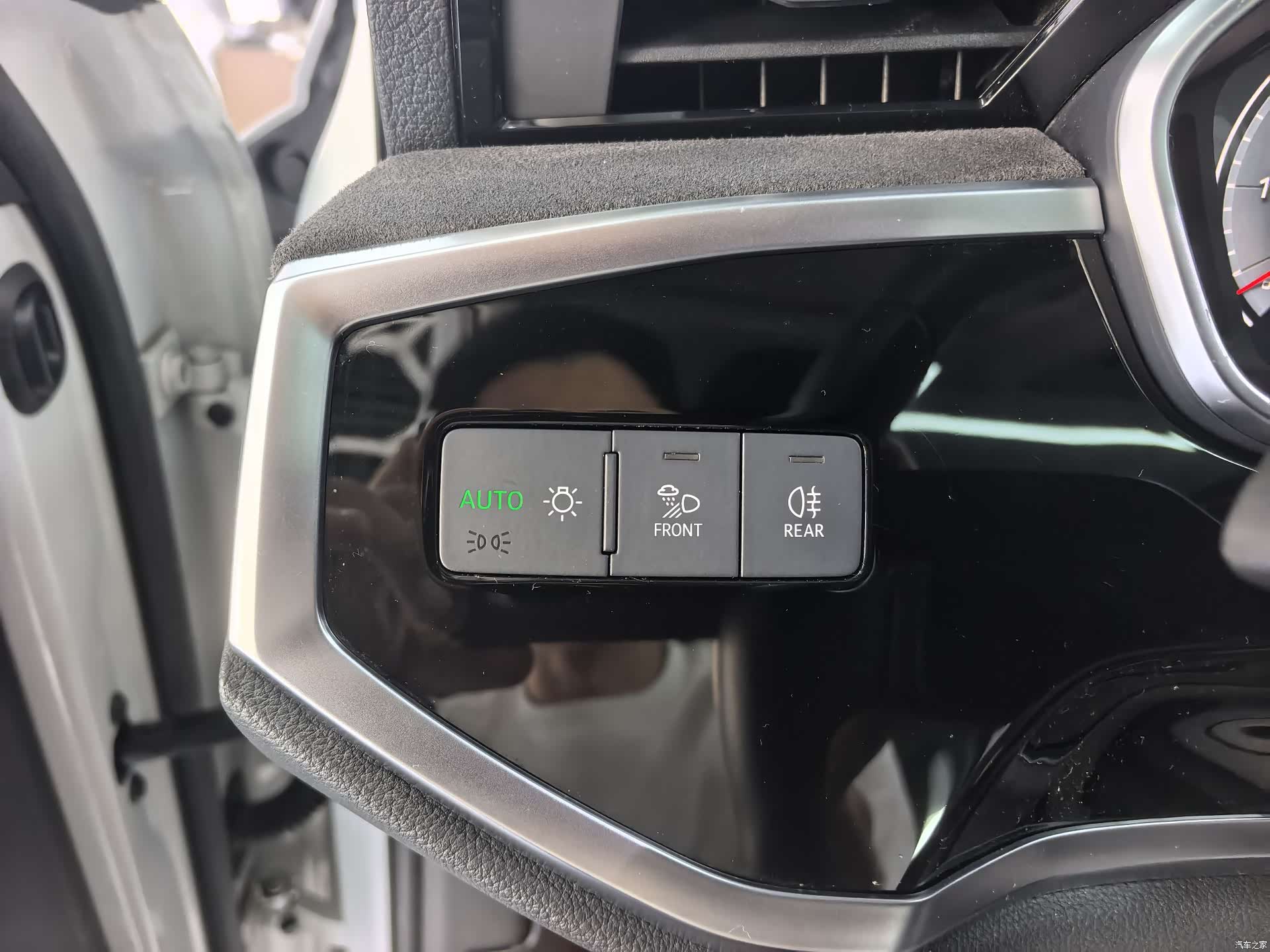 Audi Q3, 2022 16