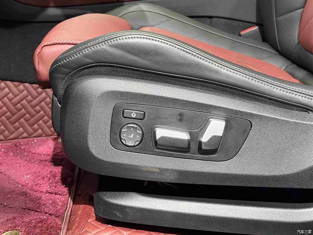BMW X6, 2023 11