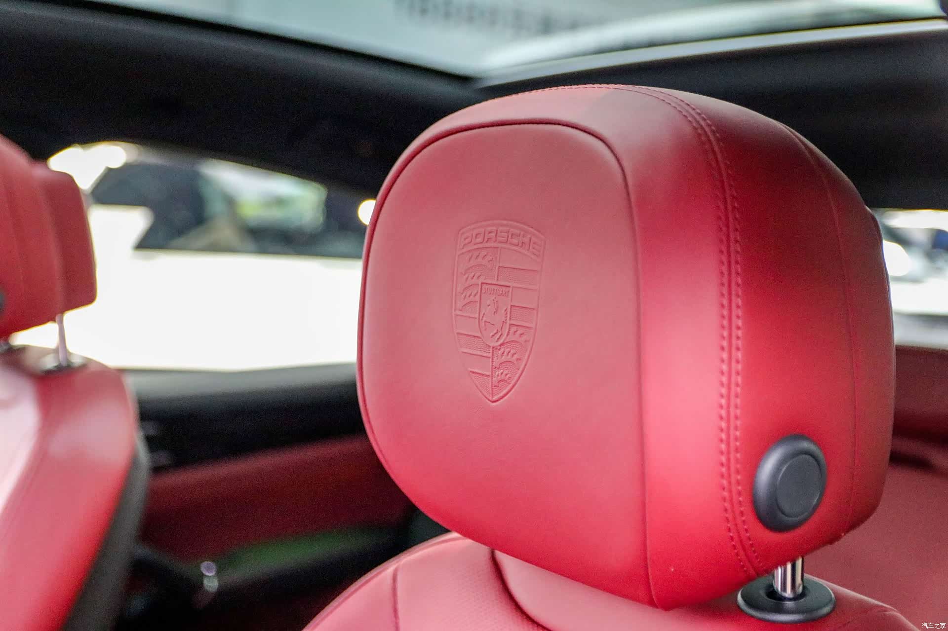 Porsche Cayenne, 2023 11
