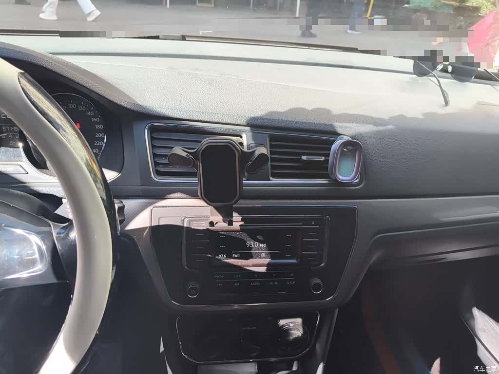 Volkswagen Lavida, 2016 10
