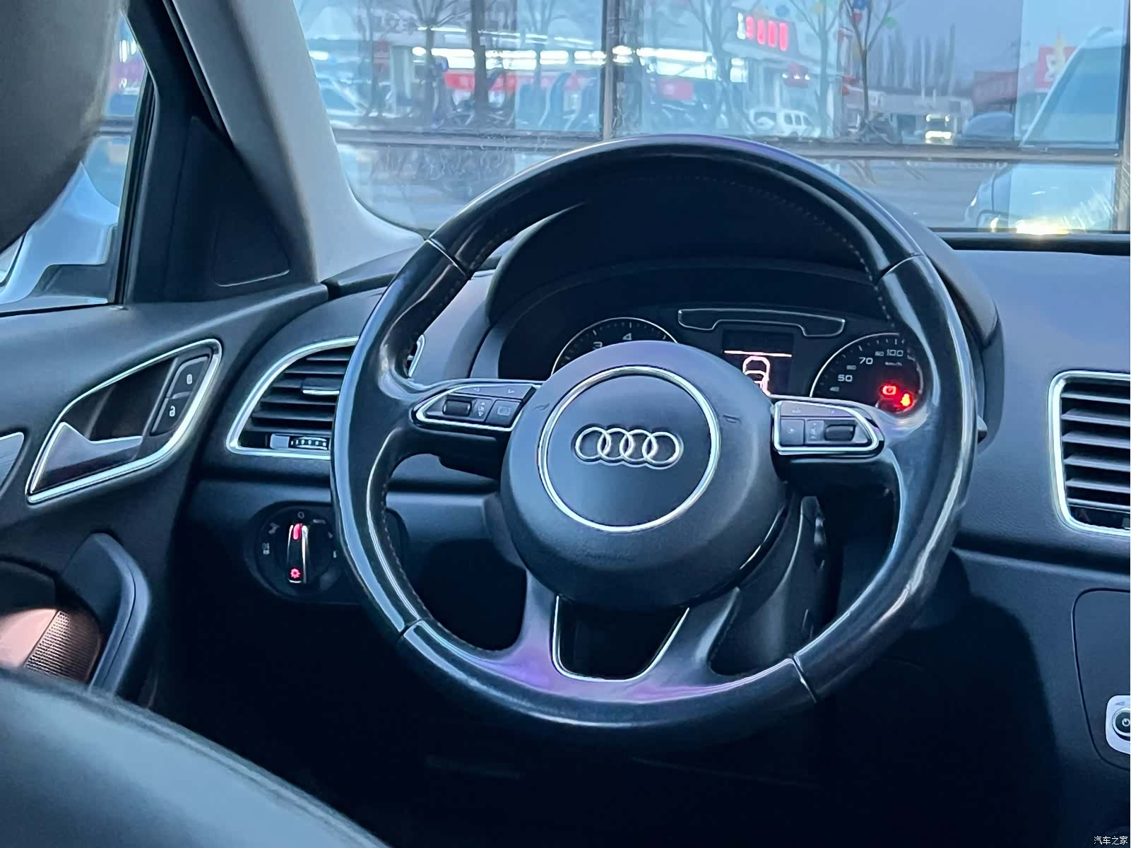 Audi Q3, 2016 12