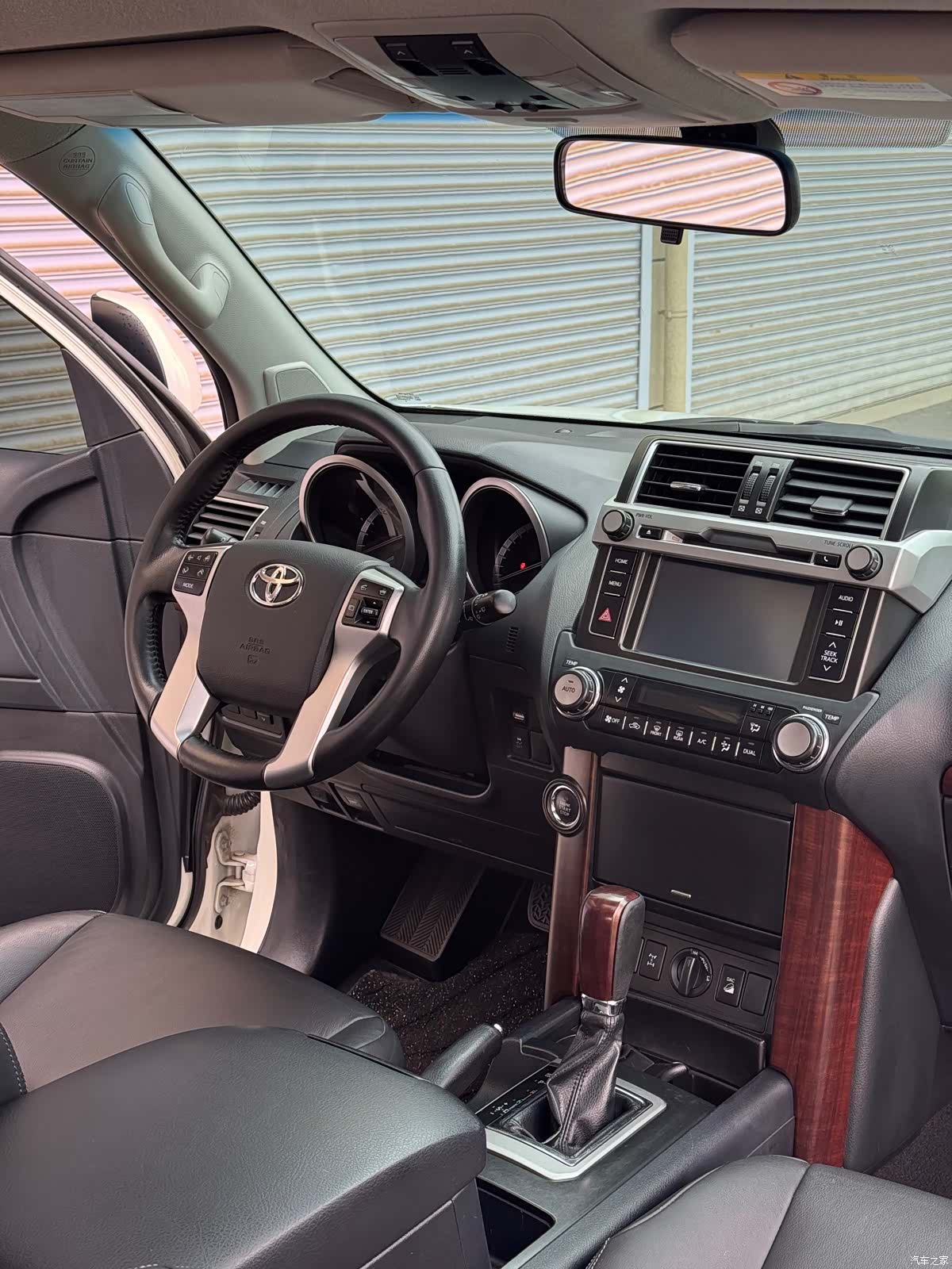 Toyota Prado, 2017 9
