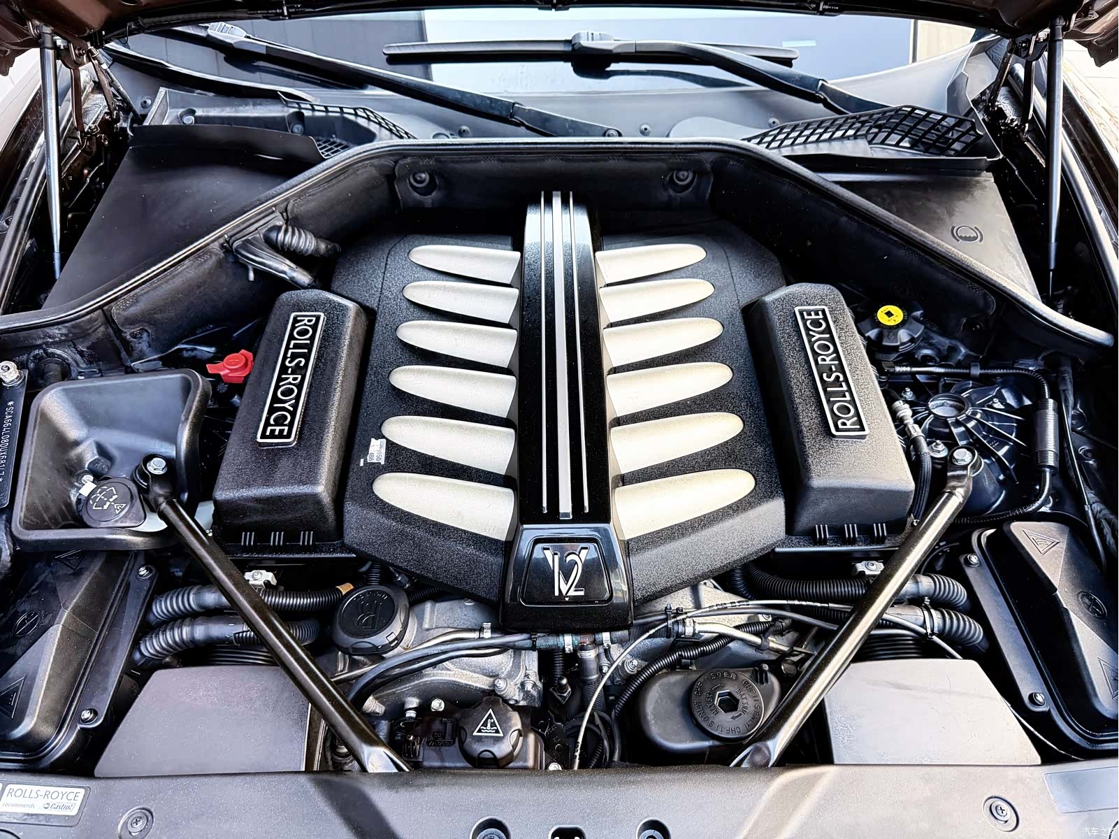 Rolls-Royce Ghost, 2014 28