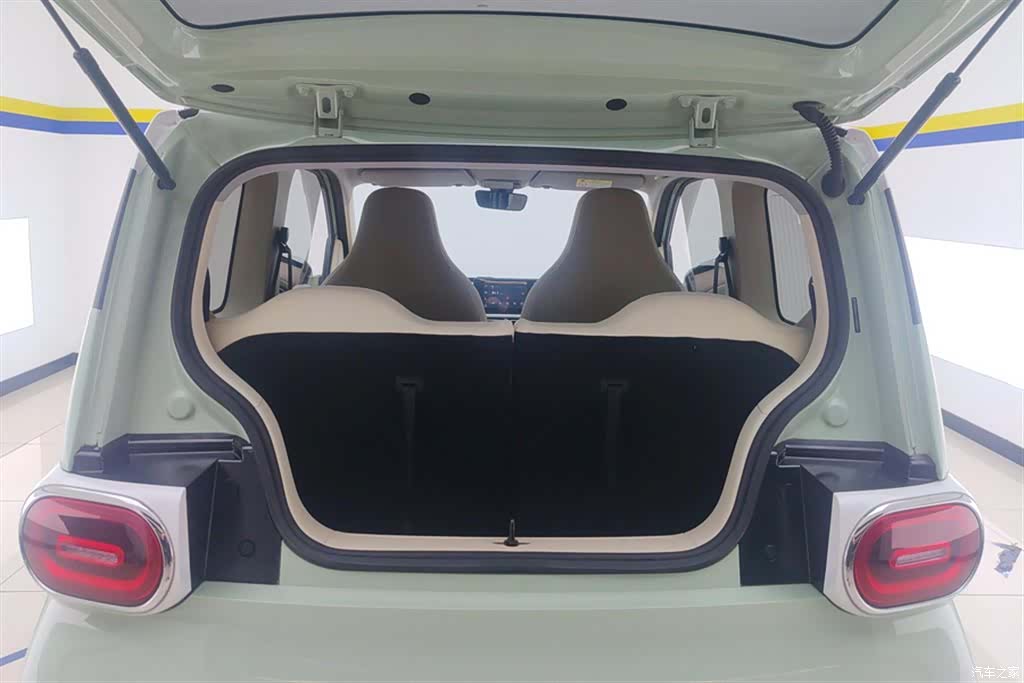 Wuling MINIEV, 2024 4