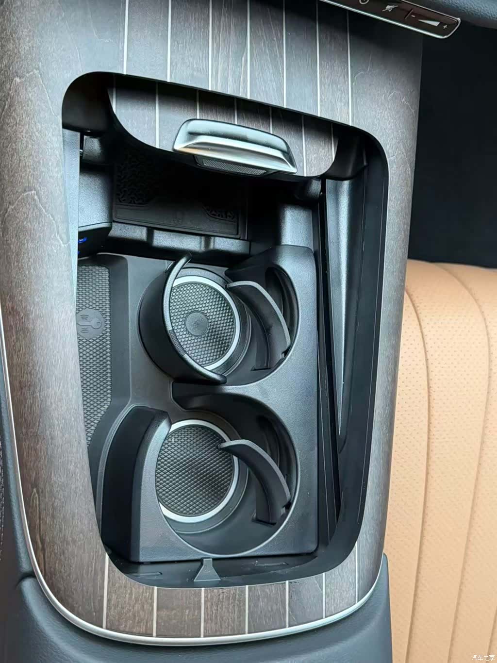 Mercedes-Benz E-Class, 2026 14