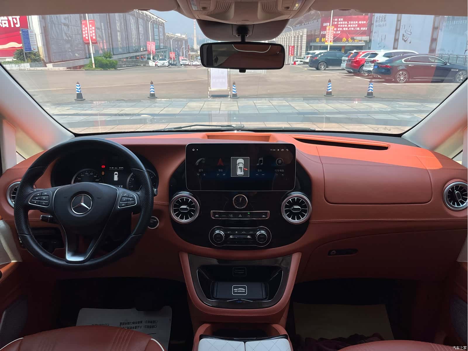 Mercedes-Benz 7, 2023 7
