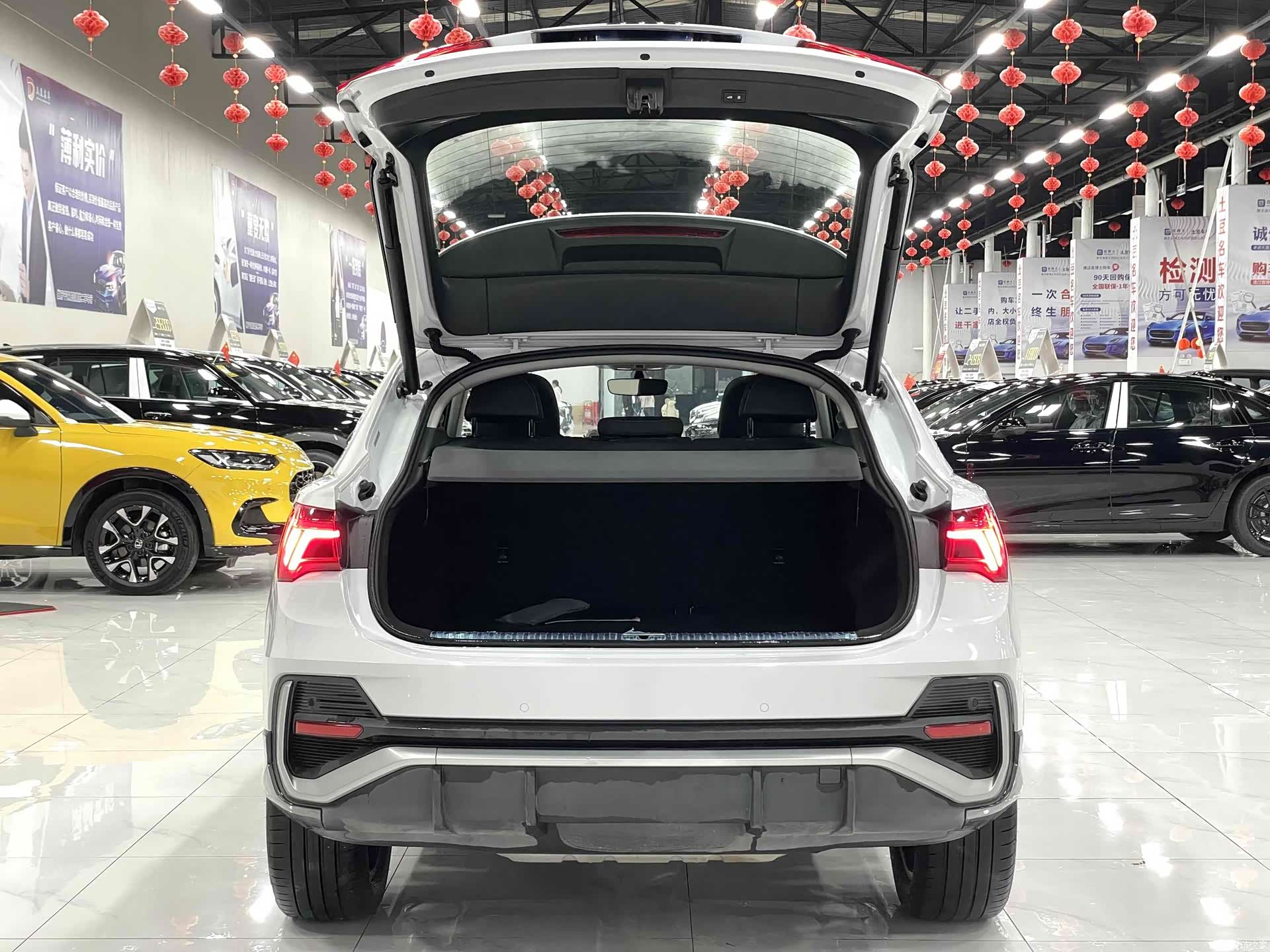 Audi Q3, 2021 20