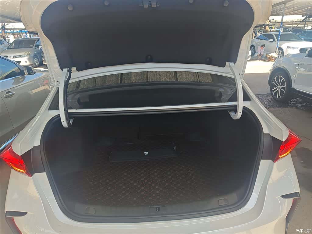 Buick Verano, 2021 15