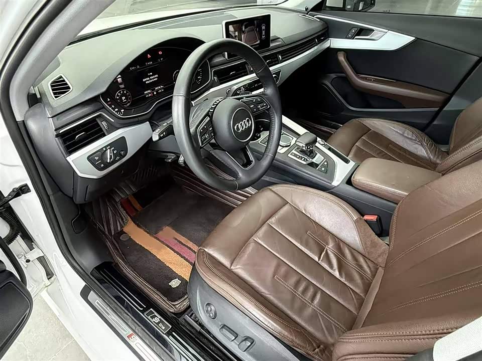 Audi A4L