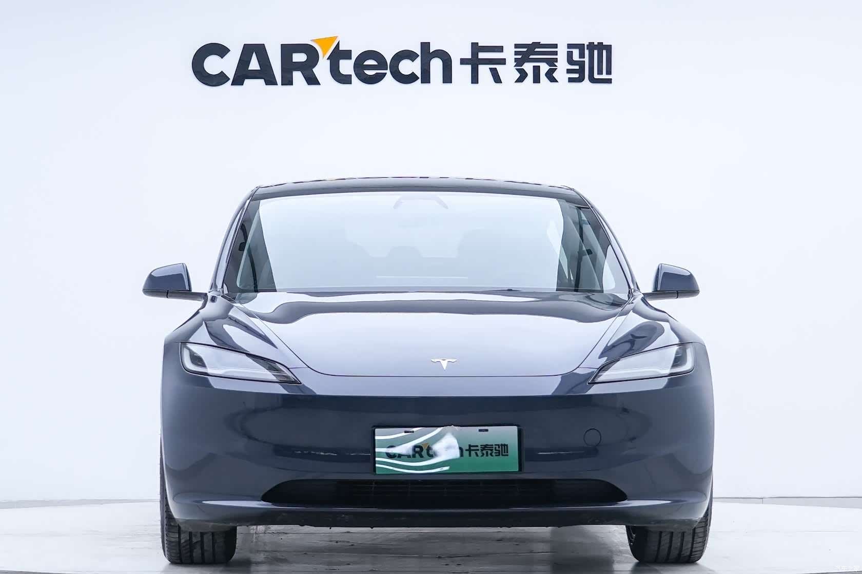 Tesla Model 3, 2024 4