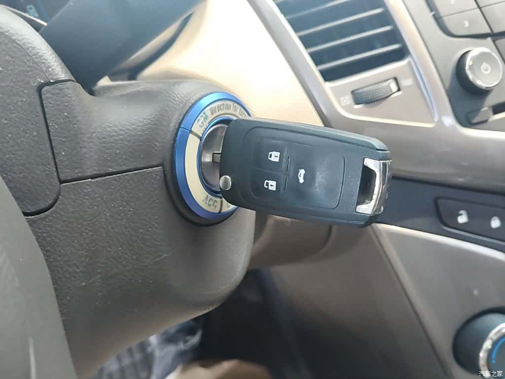 Chevrolet SE, 2015 9