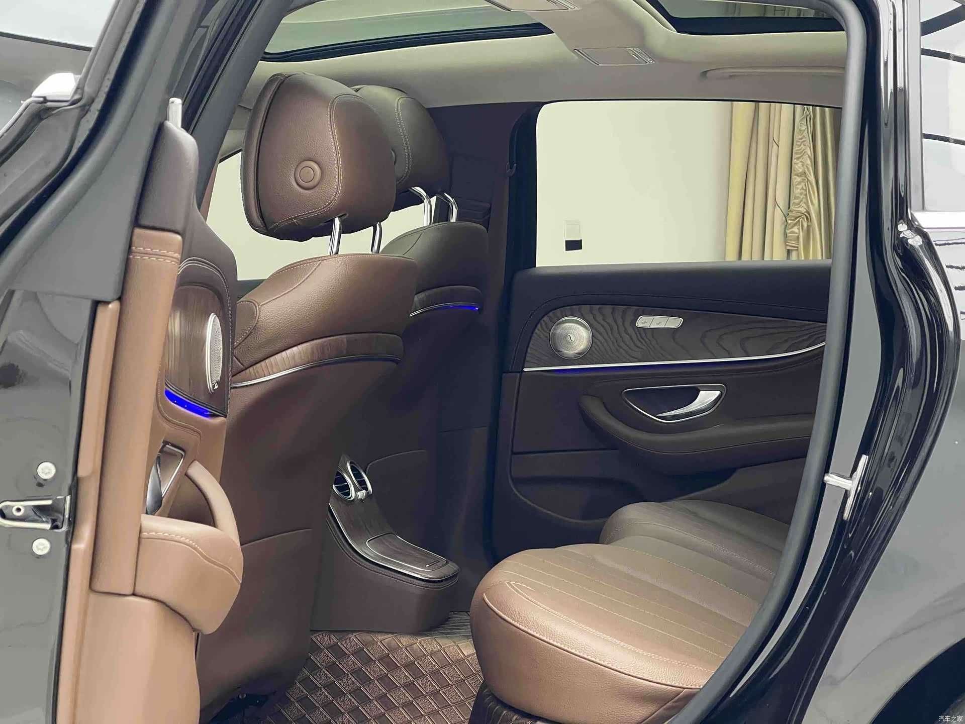 Mercedes-Benz E-Class, 2021 12