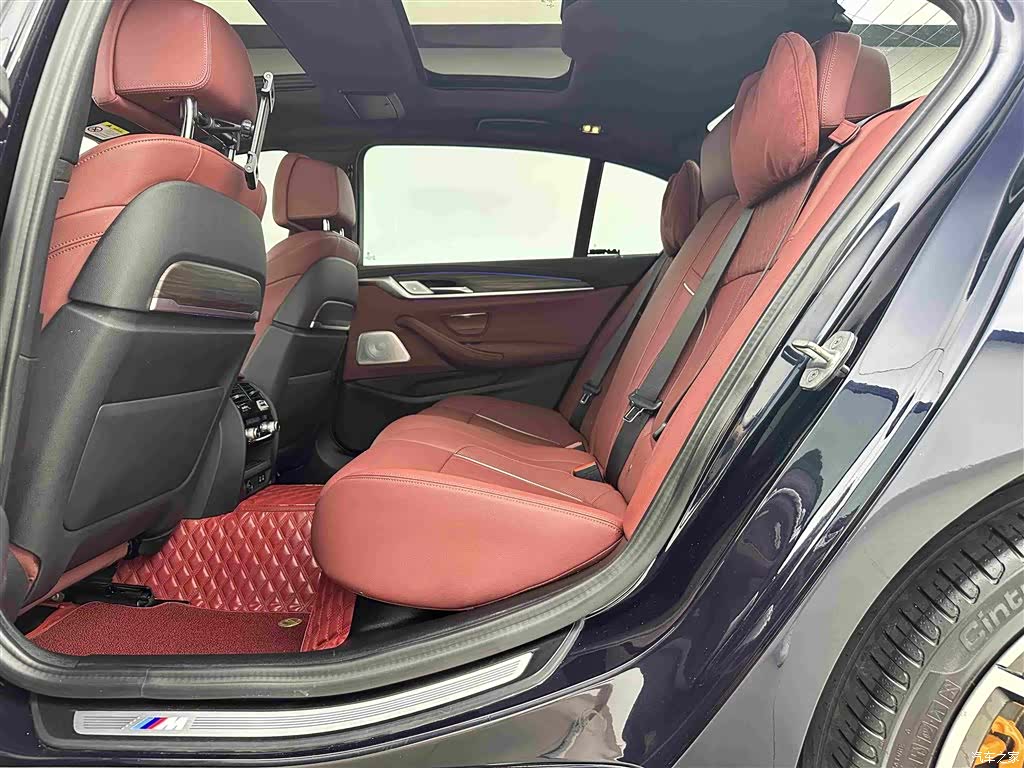 BMW 5 Series, 2023 7