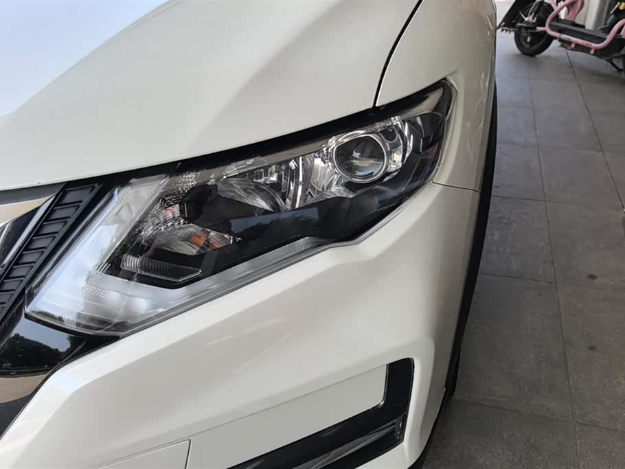 Nissan Qijun