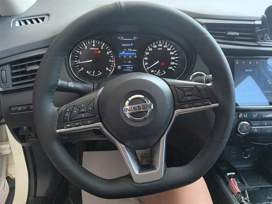 Nissan Qijun