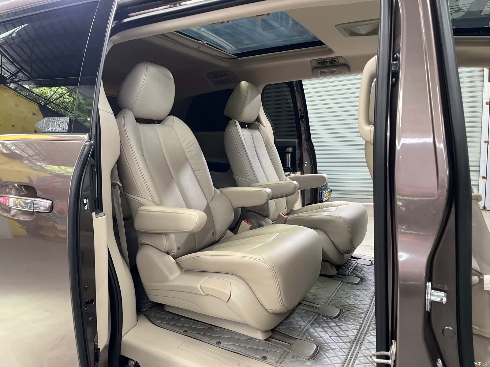 Buick GL8, 2014 19