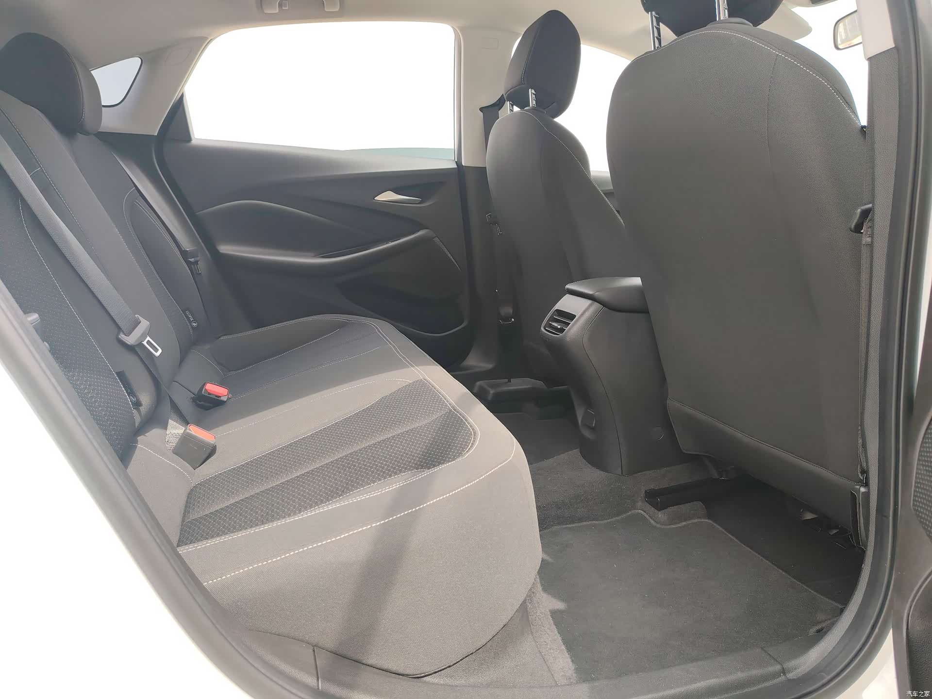 Buick Verano, 2023 16