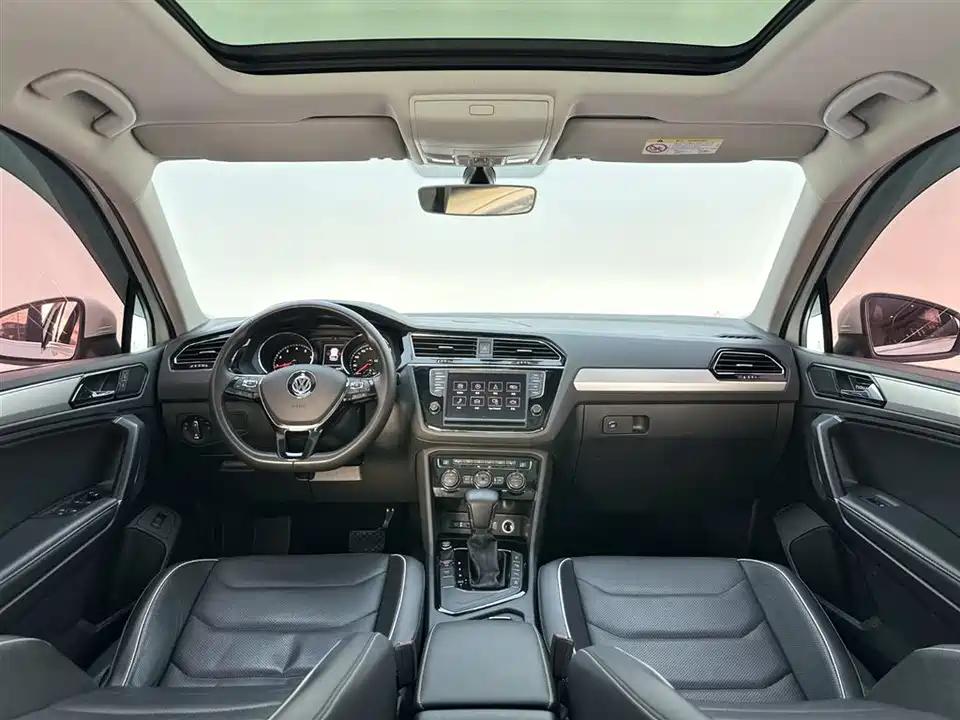 Volkswagen Tiguan L