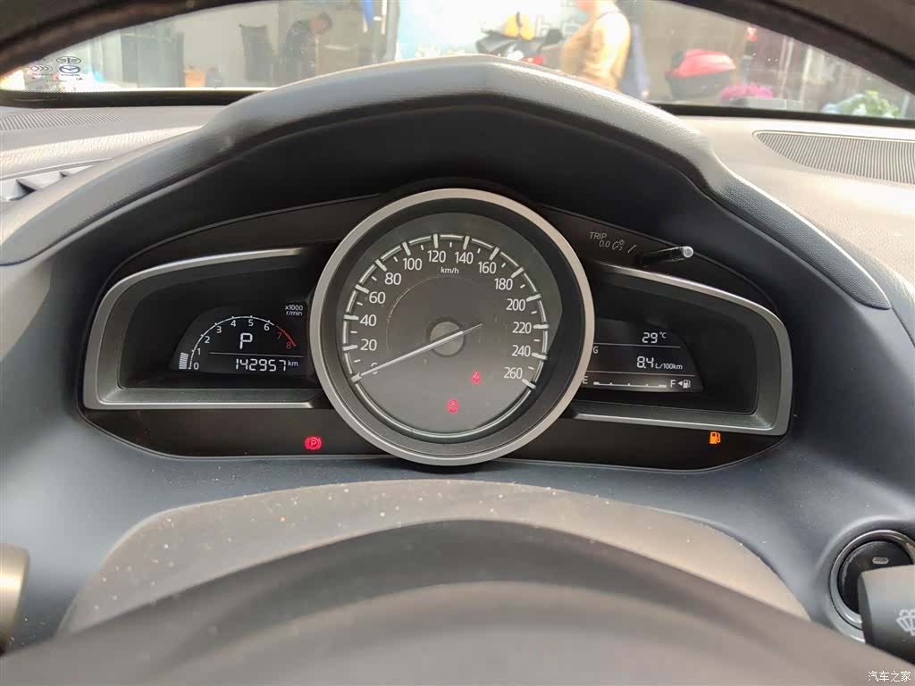 Mazda CX-4, 2018 12