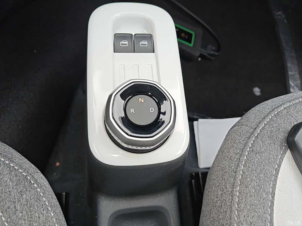 Geely Panda, 2025 14