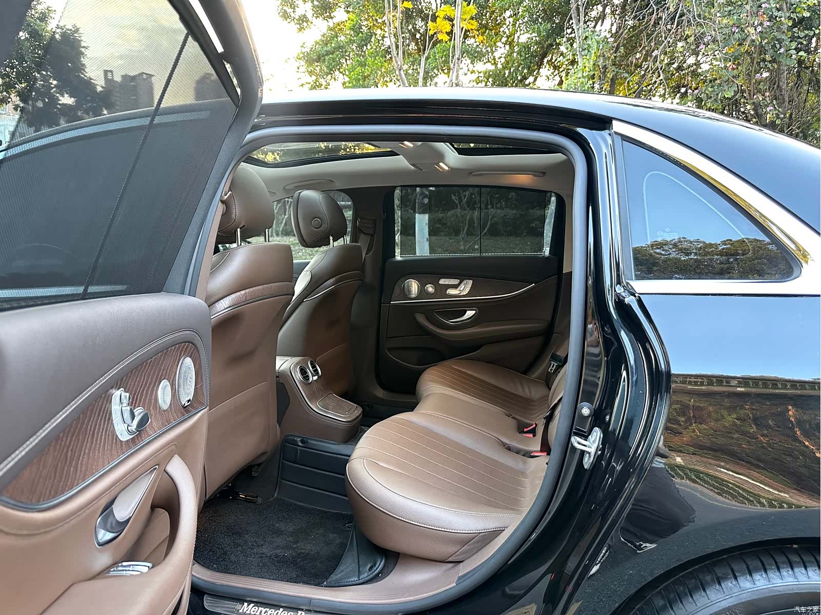 Mercedes-Benz E-Class, 2022 10