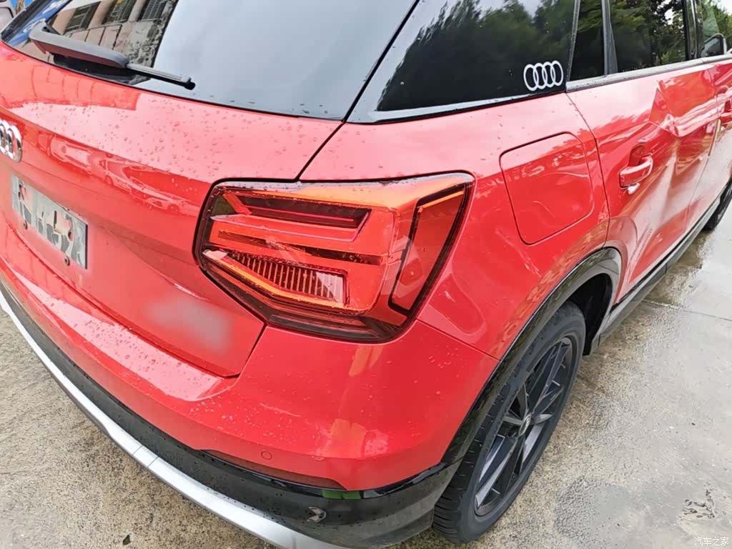 Audi Q2L, 2020 8