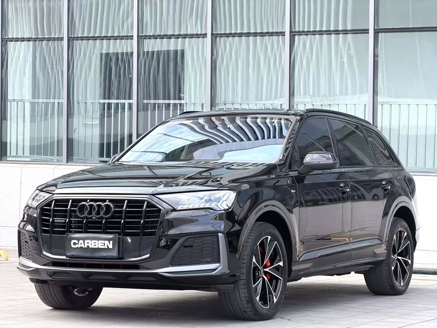 Audi Q7, 2023 1