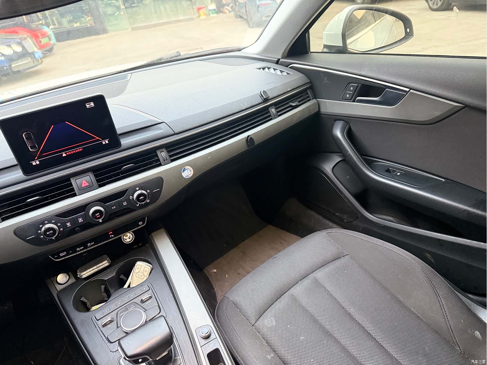 Audi A4L, 2019 15