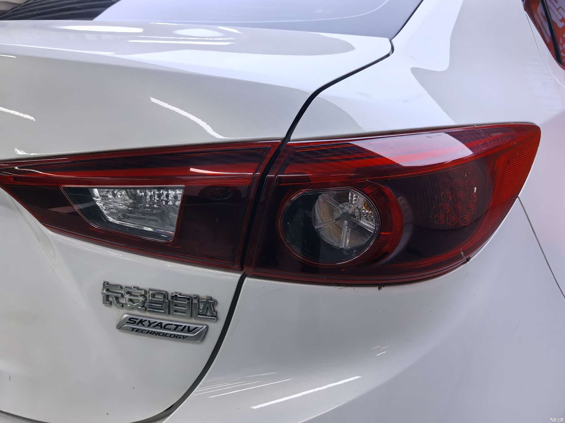 Mazda Mazda3, 2018 10