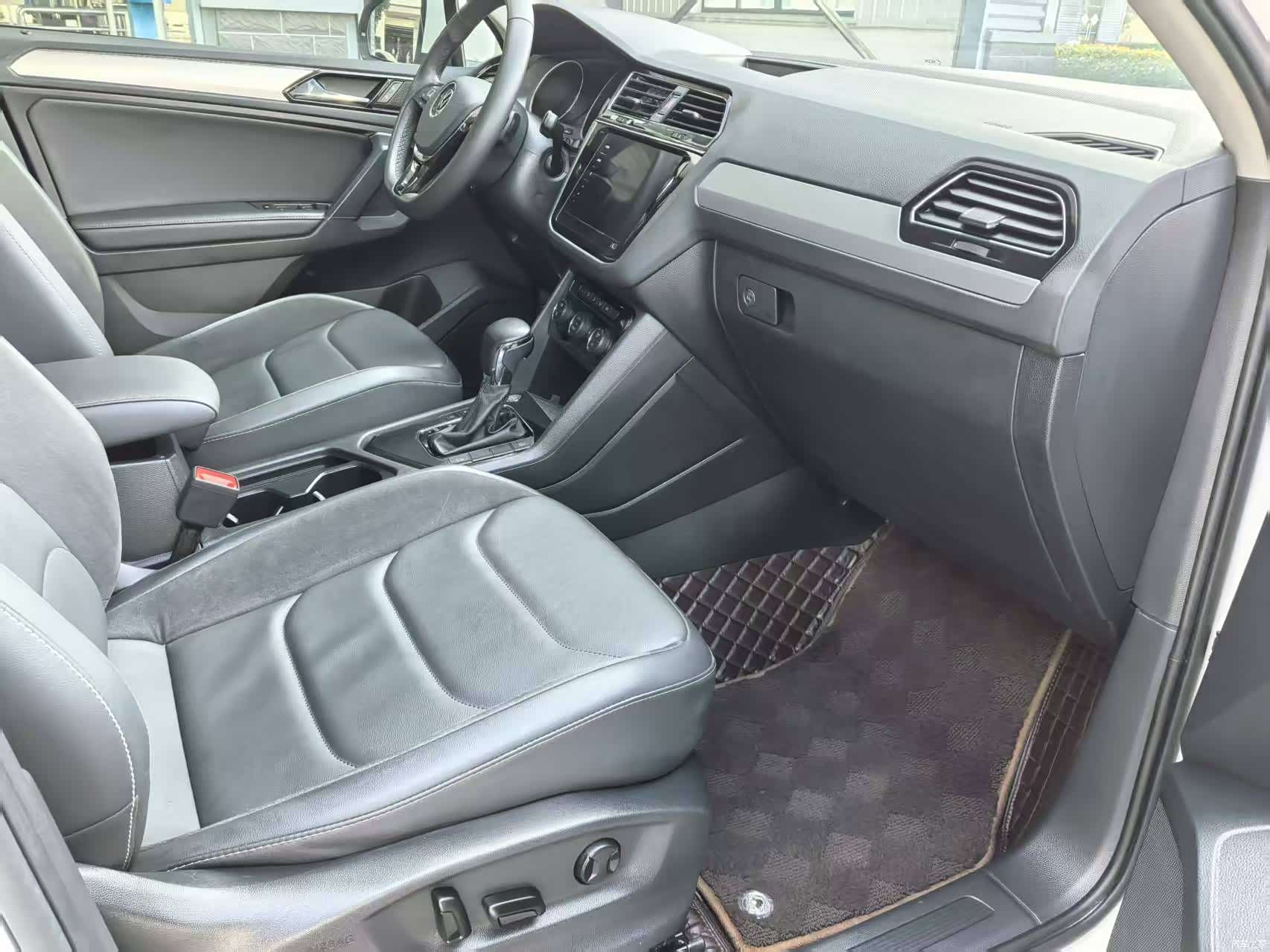 Volkswagen Tiguan L, 2021 8